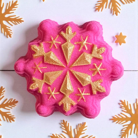 Dede snowflake charm prize bath bomb - Charming Cheshire, Cedar, fir, clear musk