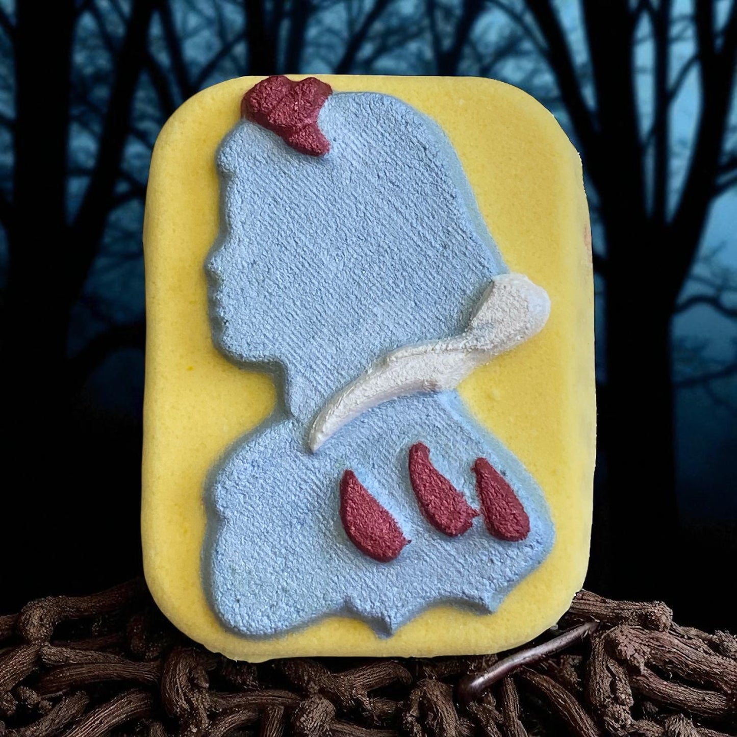 Snow White Princess charm prize bath bomb - Charming Cheshire, Apples, Cardamom, Warm Caramel, Cedarwood