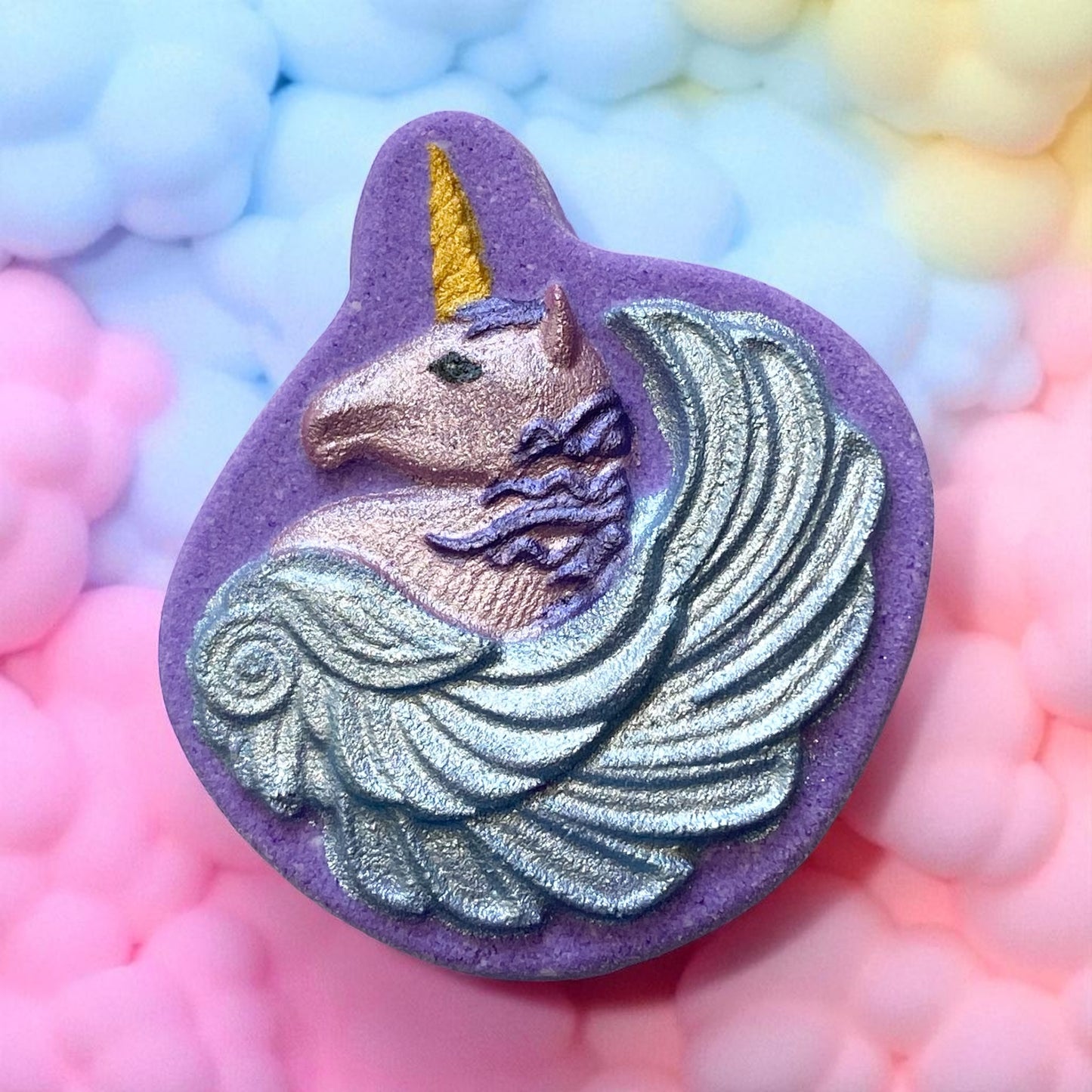Astra Pegasus Unicorn charm prize bath bomb - Charming Cheshire, apple, Anjou pear, honey butter, coconut milk, soft musk