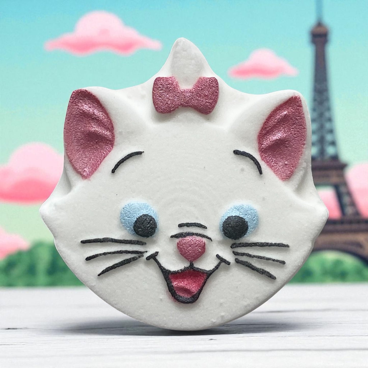 Marie cat charm prize bath bomb - Charming Cheshire, cherry lemonade