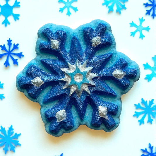Astrid snowflake charm prize bath bomb - Charming Cheshire, cherry, peach, vanilla