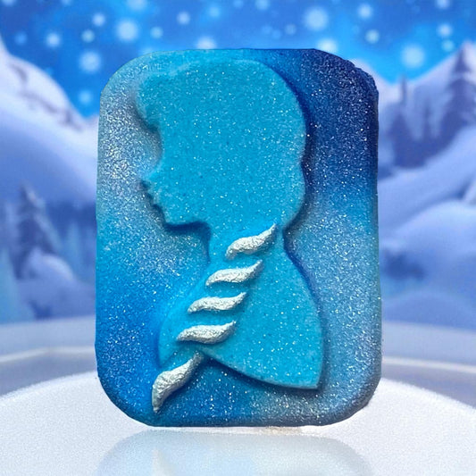 Frozen Elsa silhouette shoe charm prize bath bomb - Charming Cheshire, Sea Air, Jasmine, Bergamot, Blue Lotus Flower, Eucalyptus, Driftwood, Misty Musk