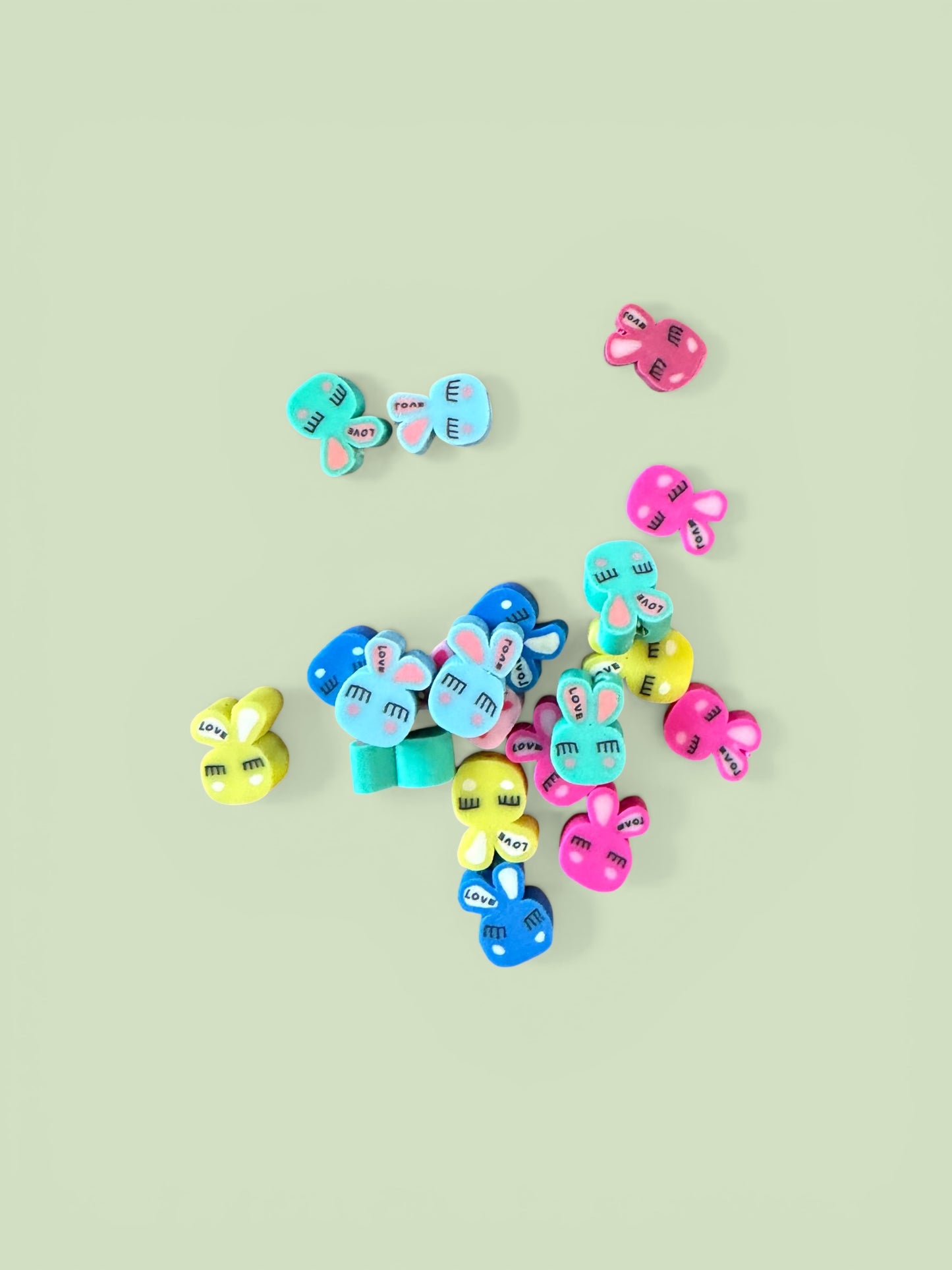 Teacup bunny charm prize bath bomb - Charming Cheshire, pineapple, banana, tropical fruit, rose