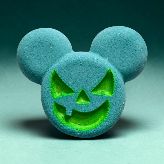 Halloween Mickey shoe charm prize bath bomb - Charming Cheshire, peaches, cream