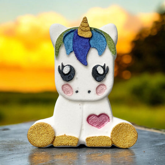 Toy prize Shy Unicorn bath bomb - Charming Cheshire, my little pony toy, rain, jasmine, grass