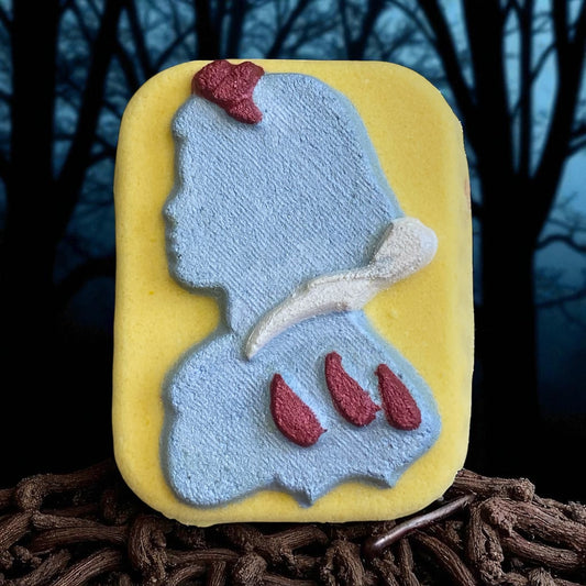 Snow White Princess charm prize bath bomb - Charming Cheshire, Apples, Cardamom, Warm Caramel, Cedarwood
