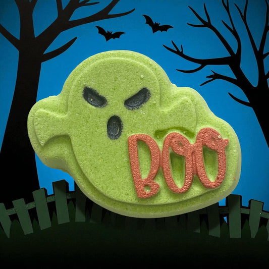 Boo! shoe charm prize bath bomb - Charming Cheshire, banana cream pie