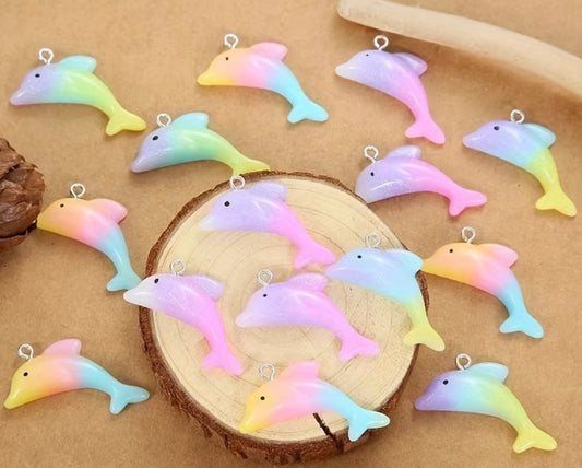 Dolphin charm prize bath bomb - Charming Cheshire, ozone, green plants, salty marine, jasmine, geranium