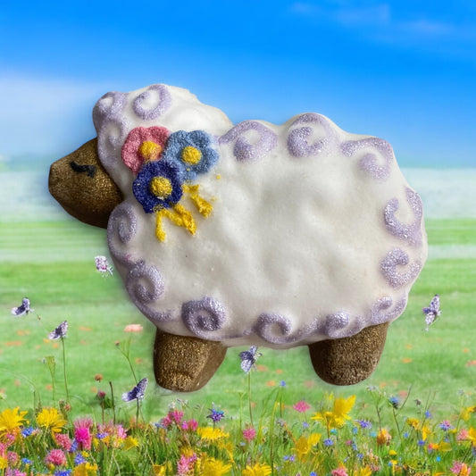 Spring sheep prize bomb - Charming Cheshire, Mandarin, Mango, Pineapple, Green Apple, Jasmine, Water Lily, Musk, Amber, Cedar