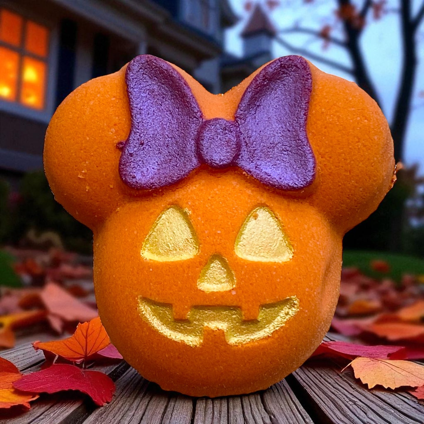 Halloween Minnie shoe charm prize bath bomb - Charming Cheshire, orange, lemon, white jasmine, lily of the valley, geranium, musk