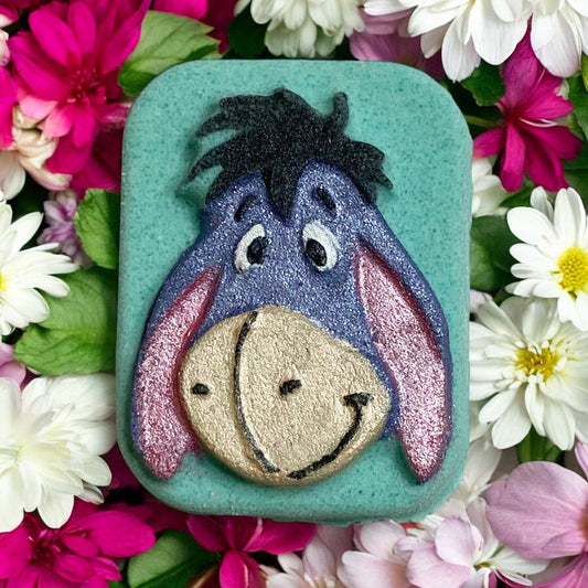 Eeyore sticker prize bath bomb - Charming Cheshire, Linden blossom, ivy, vetiver, oakmoss