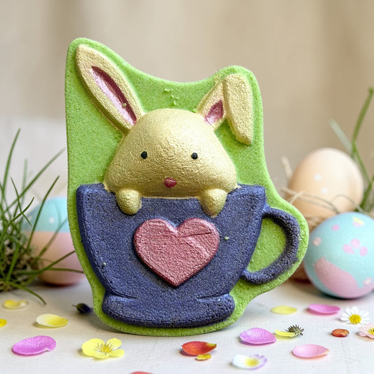 Teacup bunny charm prize bath bomb - Charming Cheshire, pineapple, banana, tropical fruit, rose