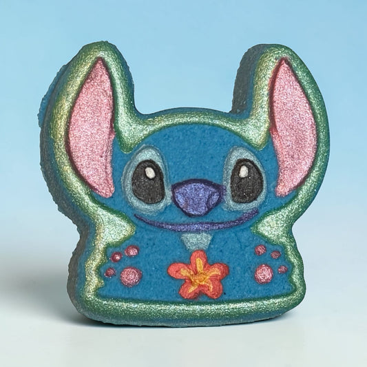 Stitch prize bath bomb - Charming Cheshire, ozone, greenery, jasmine, geranium, woods, amber
