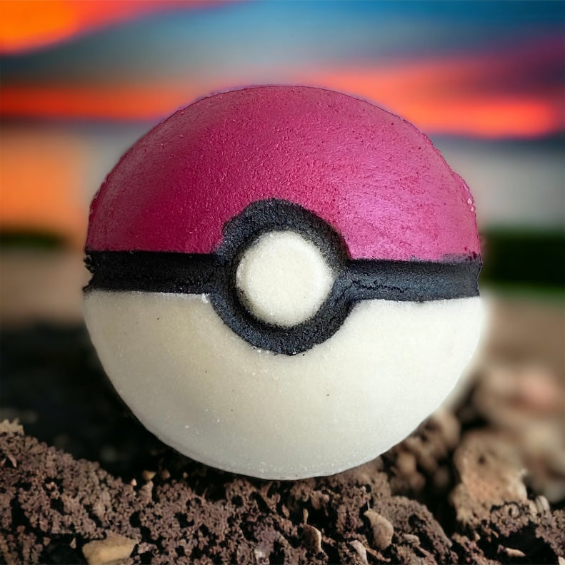 Pokémon prize Pokeball bath bomb - Charming Cheshire, toy, mandarin, grapefruit, white magnolia petals, Lily of the valley, coconut, tonka bean, golden amber, sandalwood